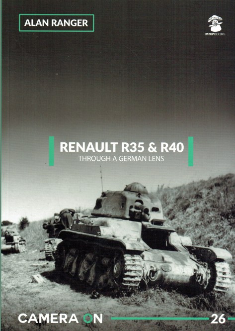 CAMERA ON 26: RENAULT R35 & R40 THROUGH A GERMAN LENS