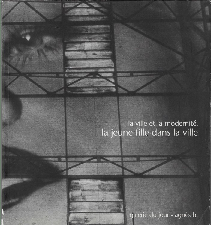 La Ville et la Modernite La jeune fille dans la ville