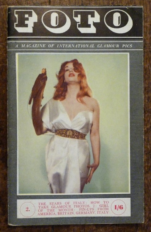 Foto A Magazine of International Glamour Pics Issue No 2