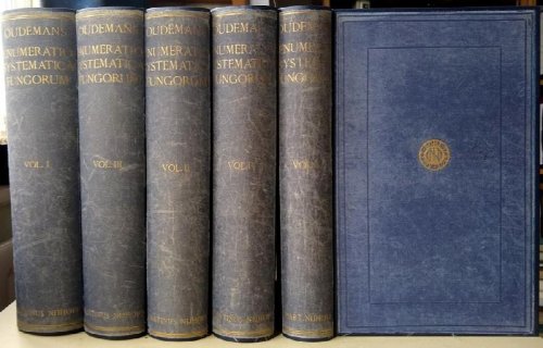 Enumeratio systematica fungorum in omnium herbarum Europaearum organis diversis hucusque observatorum mentione facta fontium litterariorum diagnoses eorum figurasque proferentium. [5 vols]