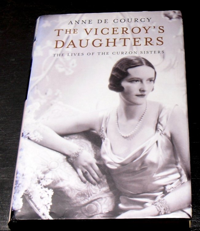 The Viceroy's Daughters ; The lives of the Curzon sisters