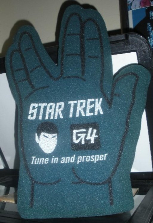 Star Trek Foam Hand Live Long & Prosper Finger Original Spock G4 Tune In Blue TV