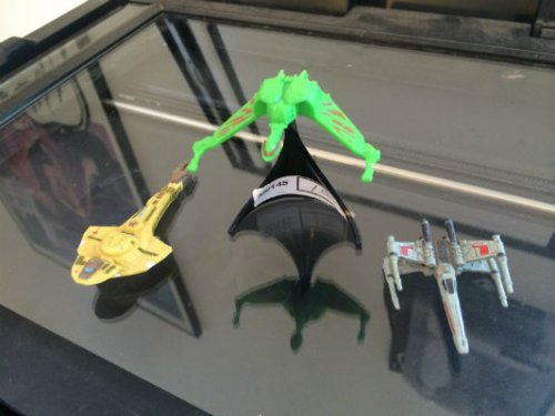 3 loose Star Wars/Trek micro-machines