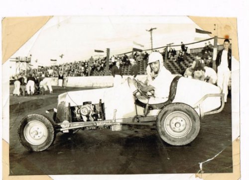 Indy-racer:Black nd White photo 5x7(vintage)
