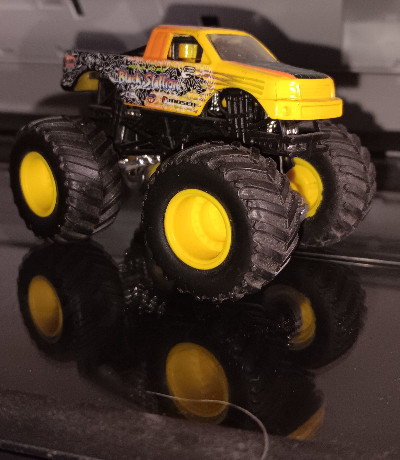 Hot Wheels Monster Jam Black Stallion Monster Truck 1/64, COMB SHIP
