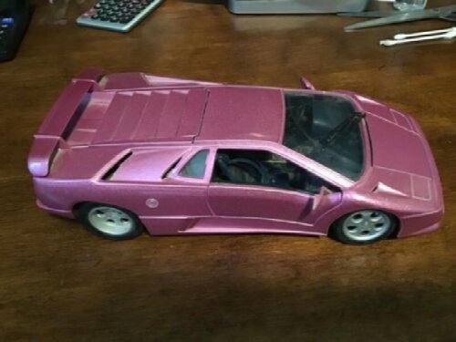 miasto Lamborghini countach 1:18 scale pink