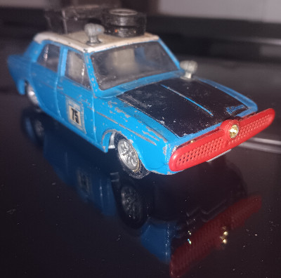 CORGI TOYS HILLMAN HUNTER LONDON TO SYDNEY RALLY CAR