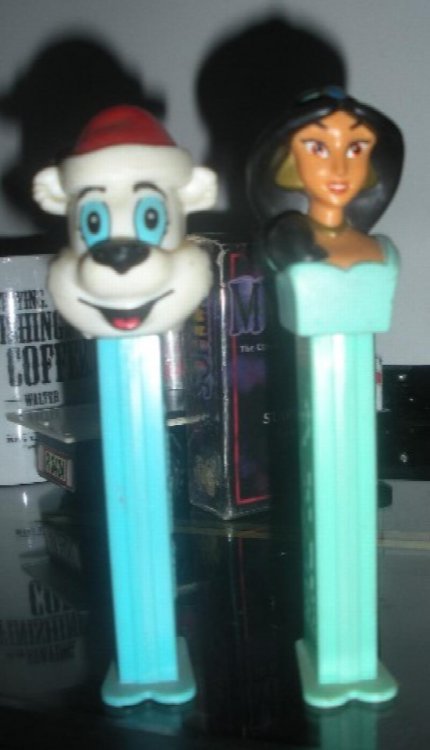 Pez (lot of 7)