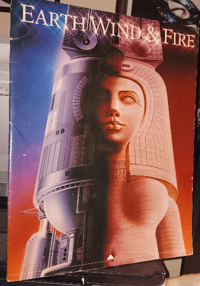 VINTAGE 1981 EARTH WIND AND FIRE RAISE TOUR CONCERT PROGRAM BOOK