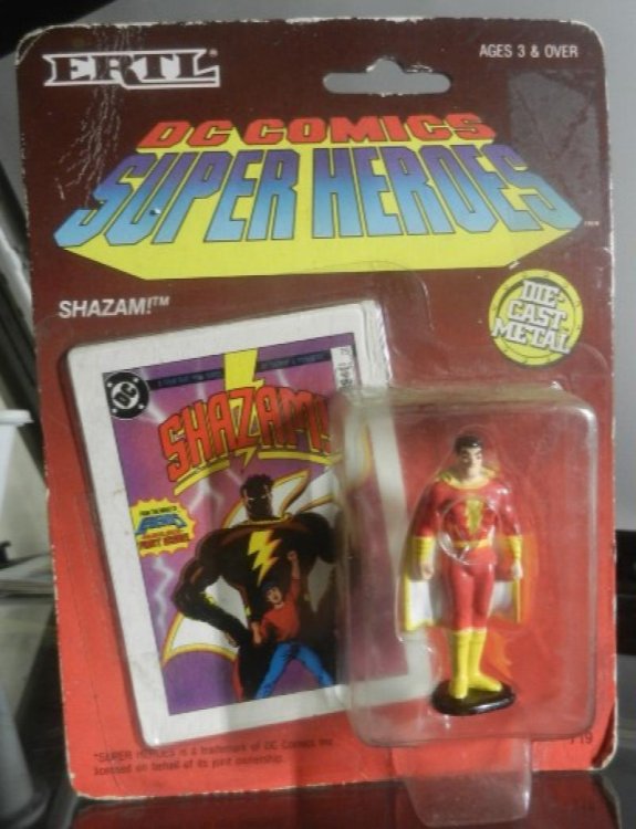 Ertl Dc COMICS Super HEROES Shazam