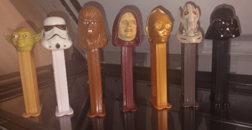 7 Star Wars Pez figures