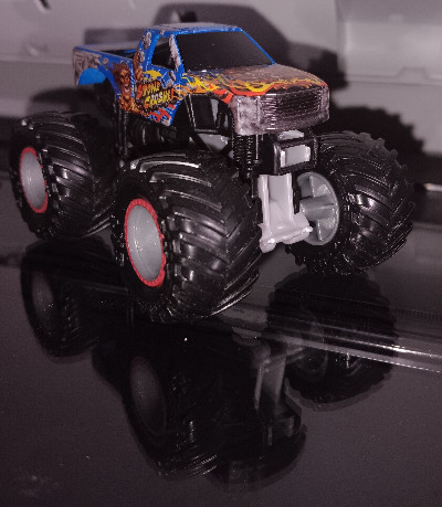 Hot Wheels Stone Crusher Monster Jam Monster Truck 1:64