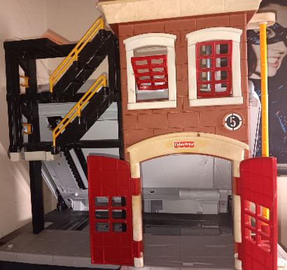 Fire Station: Fisher-Price
