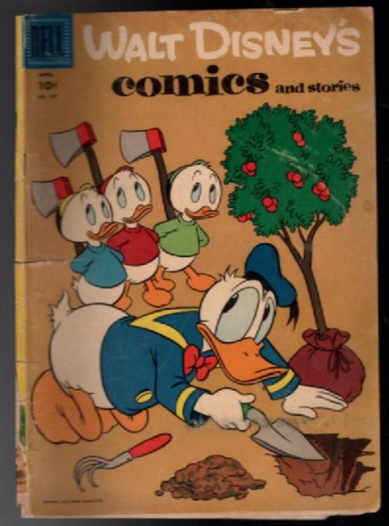 Walt Disney's Comic and Stories (Lot of 4 great well read readers)