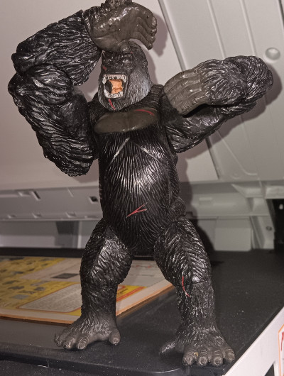 2005 King Kong Power Punch Action Figure Playmates Skull Island 6