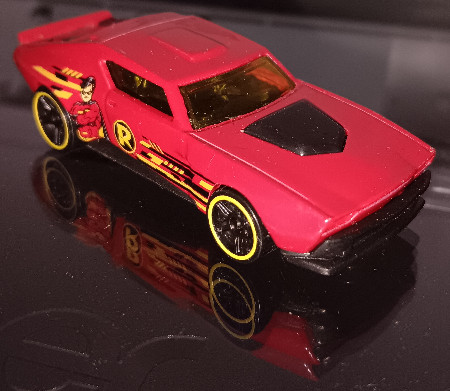 2023 HW Batman Muscle Bound RED Robin Loose