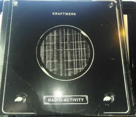 Kraftwerk ‎ Radio-Activity Label: Capitol Records ‎ ST-11457 Format: Vinyl, LP, Album Country: US