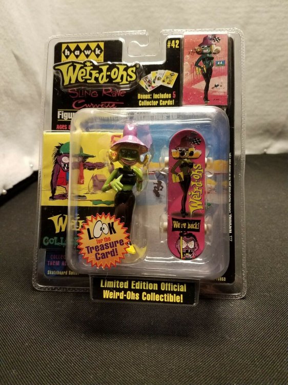hawk Weirdo-ohs Sling Rave Curvette #42 Magnetic Figure +5 Collector Cards 8+