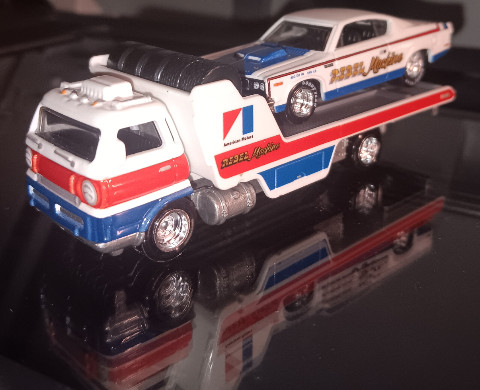 HOT WHEELS AMC Rebel Machine Racing Team Transport Wide Open Car Culture 2022