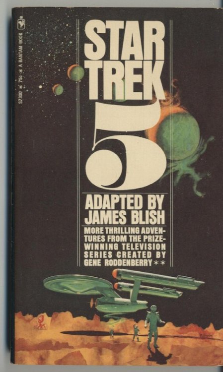 STAR TREK 5. Bantam Books. First edition, 1972. Seven-short-story adaptions by James Blish, of TV scripts, .