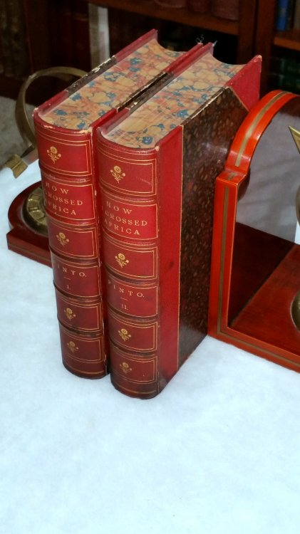 How I Crossed Africa: From the Atlantic to the Indian Ocean, Through Unknown Countries; Discovery of the Great Zambesi Affluents, &c. (Two Volumes)