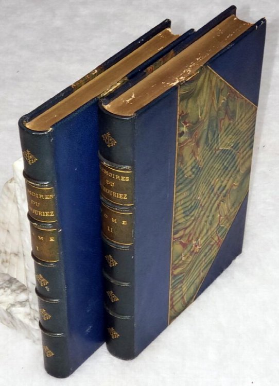Memoires Du General DuMouriez escrit par Lui-meme (Two Volumes)