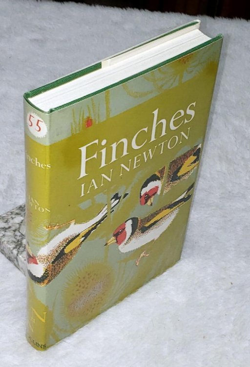 The New Naturalist: Finches