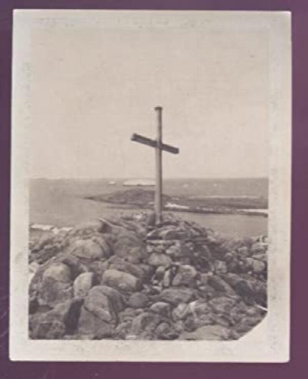 Photo of Memorial Cross for Lieut. B.E.S. Ninnis Abd Dr. X. Mertz Raised at Cape Denison.