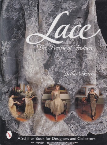 Lace: the poetry of fashion