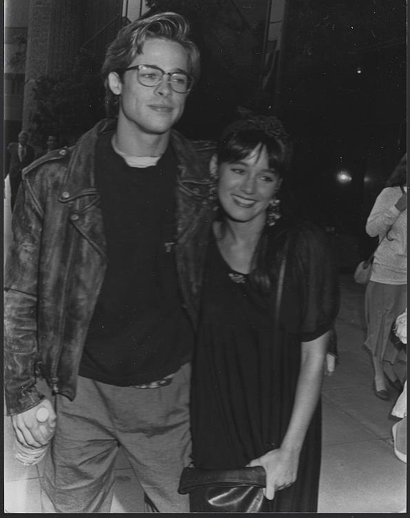 ORIGINAL PHOTOGRAPH BRAD PITT WITH JILL SCHOELEN AT PREMIERE OF RED HEAT
