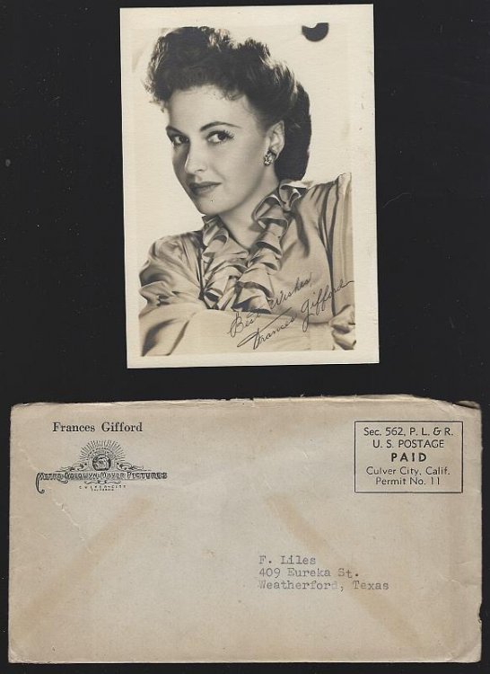 VINTAGE ORIGINAL STUDIO SIGNED PHOTOGRAPH OF FRANCES GIFFORD WITH ORIGINAL ENVELOPE
