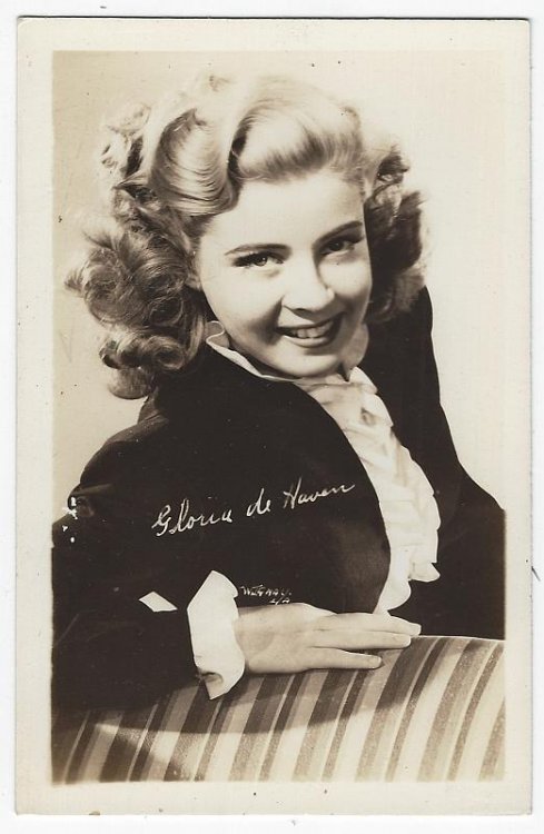REAL PHOTO POSTCARD OF ACTRESS GLORIA DE HAVEN