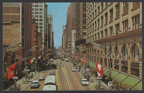 STATE STREET LOOKING NORTH, CHICAGO, ILLINOIS