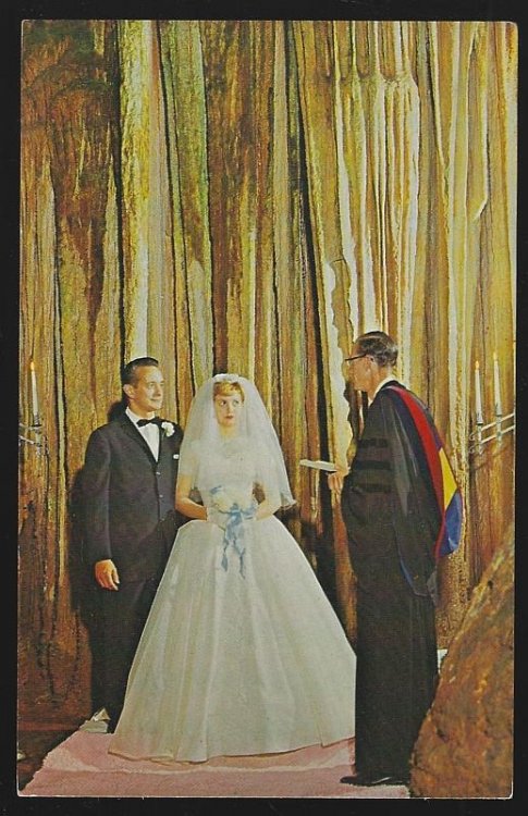 BRIDAL CAVE, CAMDENTON, MISSOURI