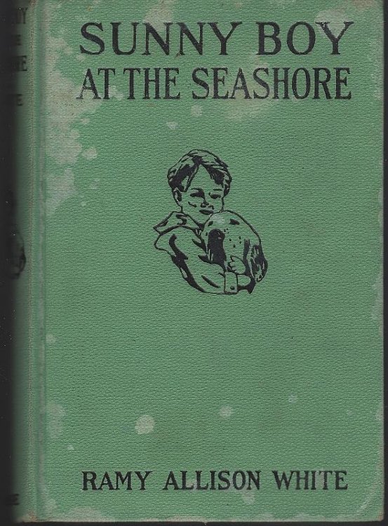 SUNNY BOY AT THE SEASHORE