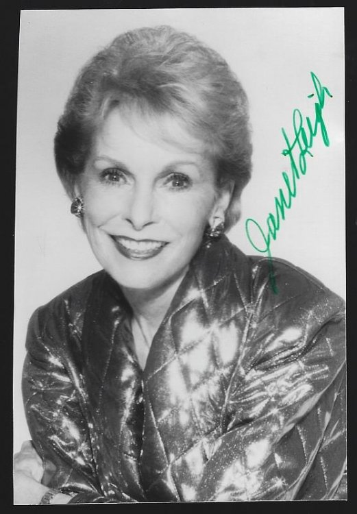 SIGNED PHOTOGRAPH OF JANET LEIGH