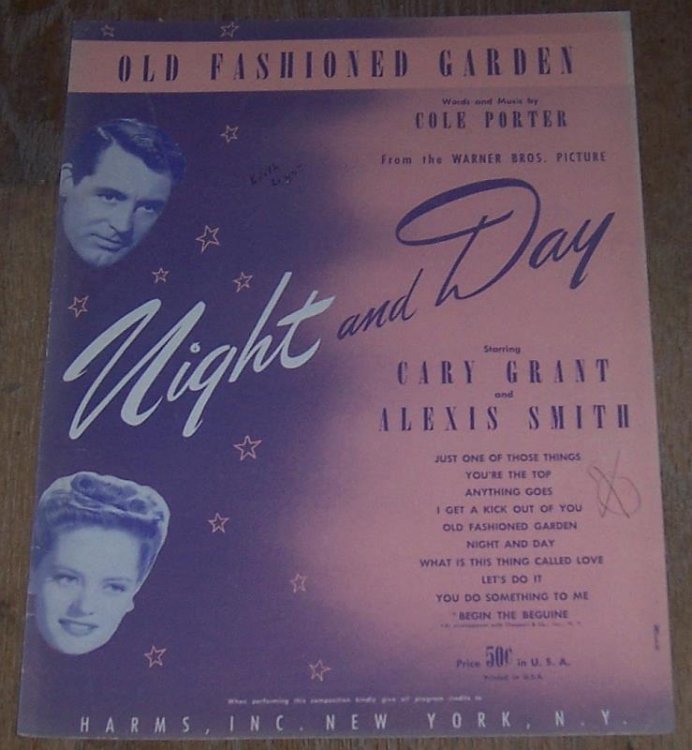 OLD FASHIONED GARDEN