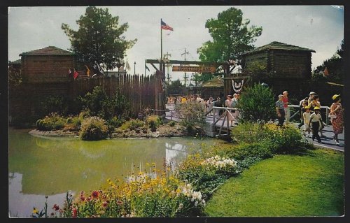FRONTIERLAND ENTRANCE, DISNEYLAND