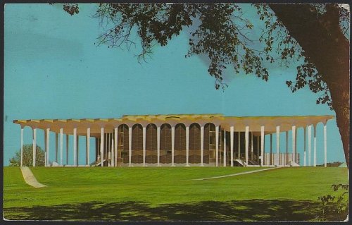 LEARNING RESEARCH CENTER, ORAL ROBERTS UNIVERSITY, TULSA, OKLAHOMA