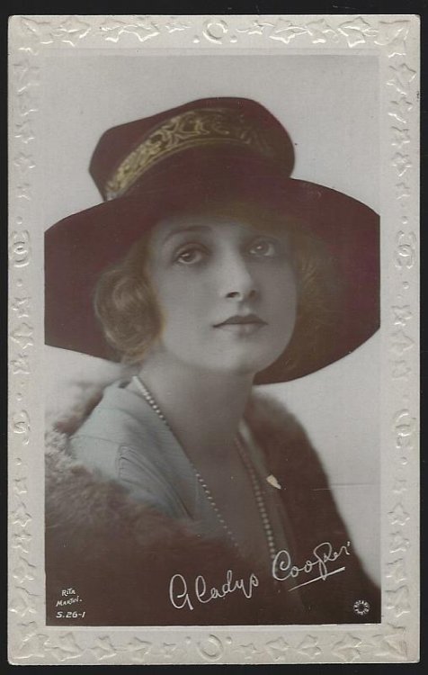 REAL PHOTO POSTCARD OF GLADYS COOPER, ACTRESS