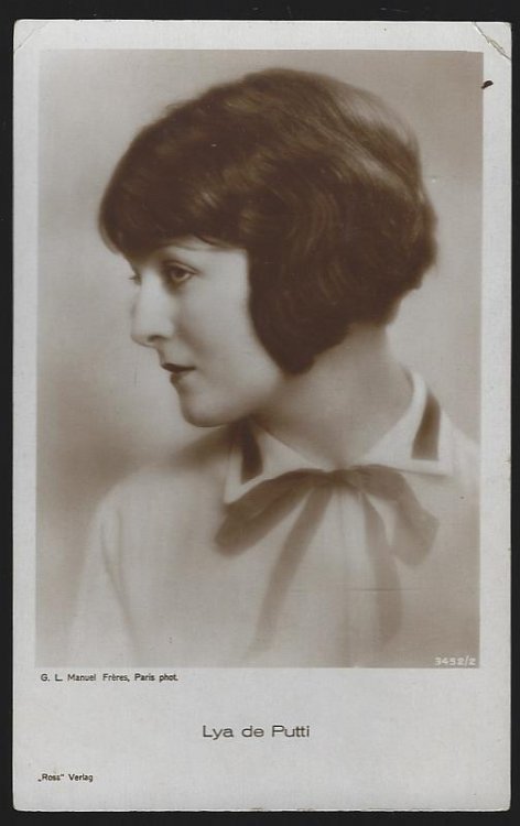 REAL PHOTO POSTCARD OF ACTRESS LYA DE PUTTI