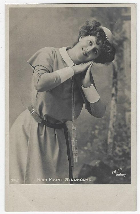 REAL PHOTO POSTCARD OF ACTRESS AND SINGER MISS MARIE STUDHOLME