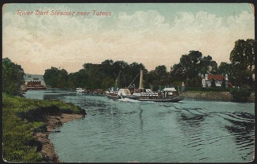 RIVER DART STEAMER NEAR TOTNES, UNITED KINGDOM