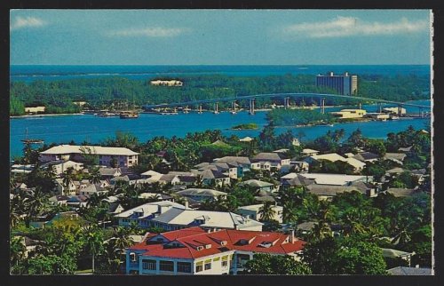 PARADISE ISLAND AND BRIDGE, NASSAU, BAHAMAS