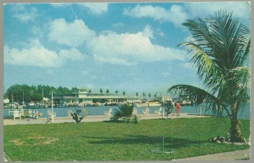 PLAYGROUNDS AND PARKS, CLEARWATER BEACH, FLORIDA