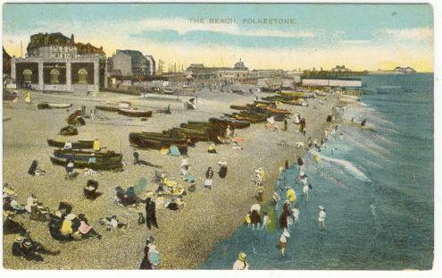 BEACH AT FOLKESTONE, KENT, ENGLAND