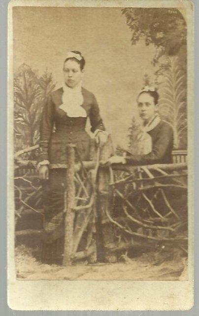 TWO SISTERS WITH WOODEN FENCE FROM OLNEY, ILLINOIS CABINET CARD