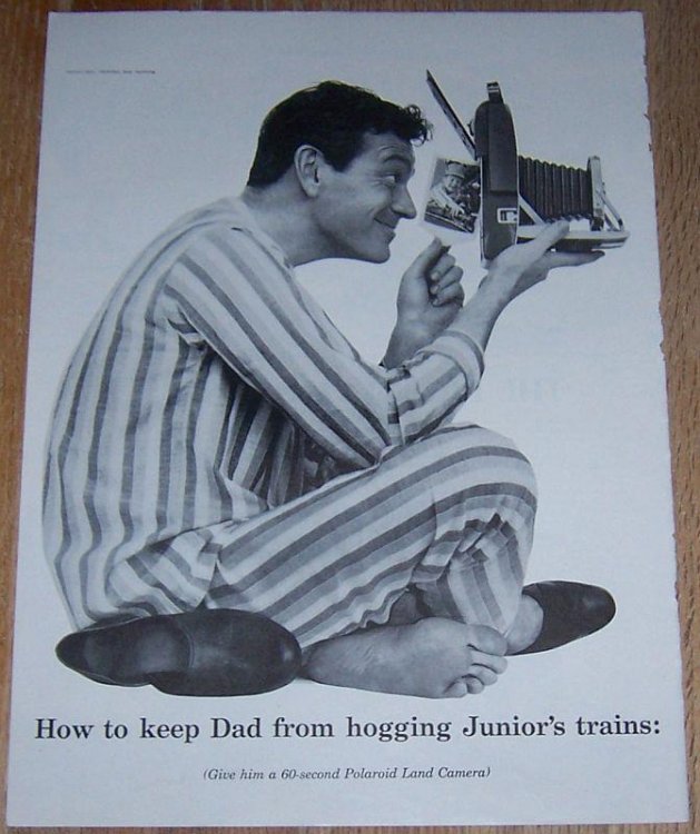 1957 POLAROID LAND CAMERA LIFE MAGAZINE CHRISTMAS ADVERTISEMENT