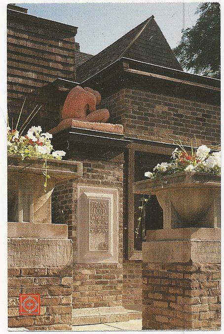 POSTCARD OF FRANK LLOYD WRIGHT HOME AND STUDIO, OAK PARK, ILLINOIS
