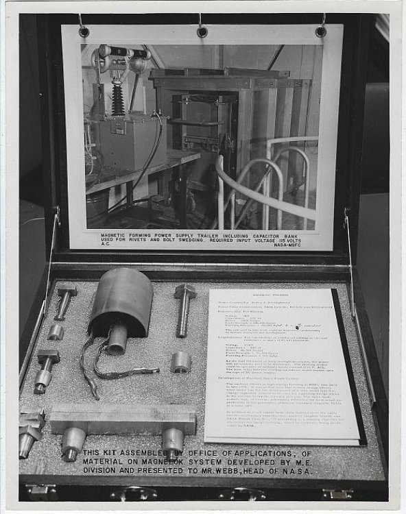 ORIGINAL PHOTOGRAPH OF KIT ASSEMBLED ON MAGNELOK SYSTEM, MARSHALL SPACE FLIGHT CENTER